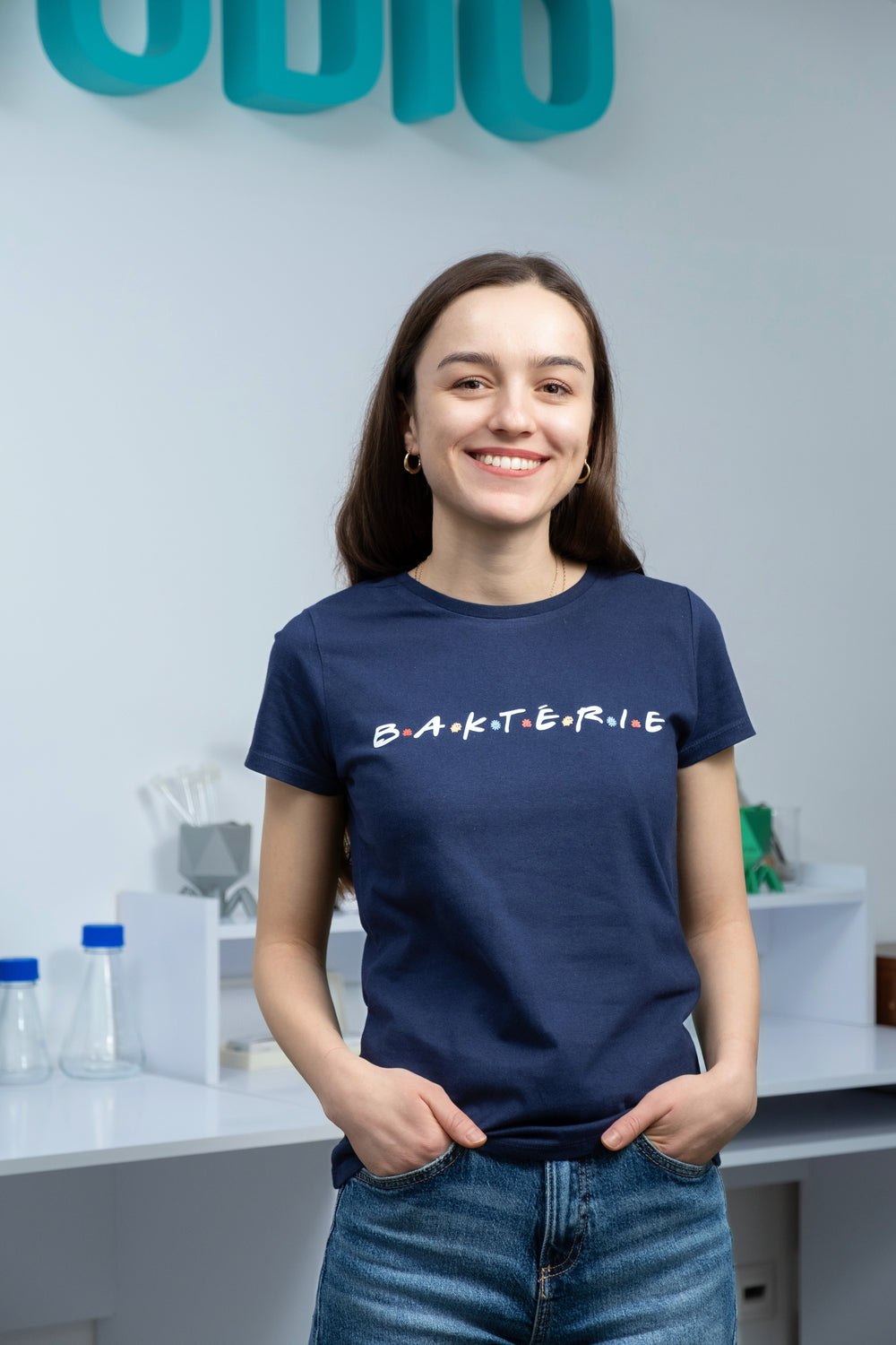 iProbio MERCH – Tričko BAKTÉRIE (dámské)